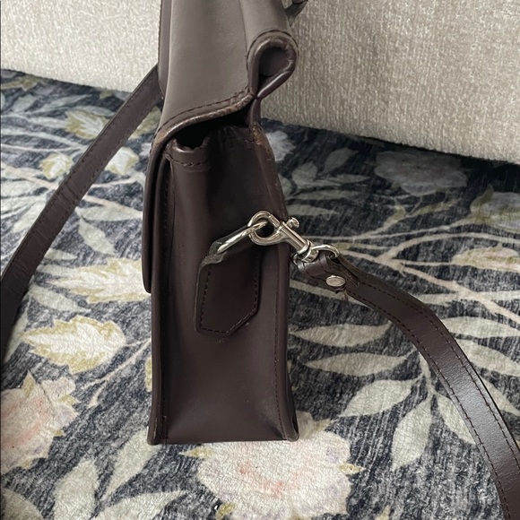 Brown Leather Bag Crossbody Top Handle Silver Accents Like New Flap Turn lock - Picture 4 of 15